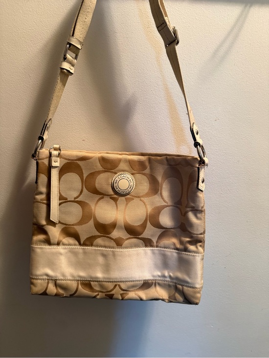 Coach Handbags - COACH KHAKI WHITE SIGNATURE EUC